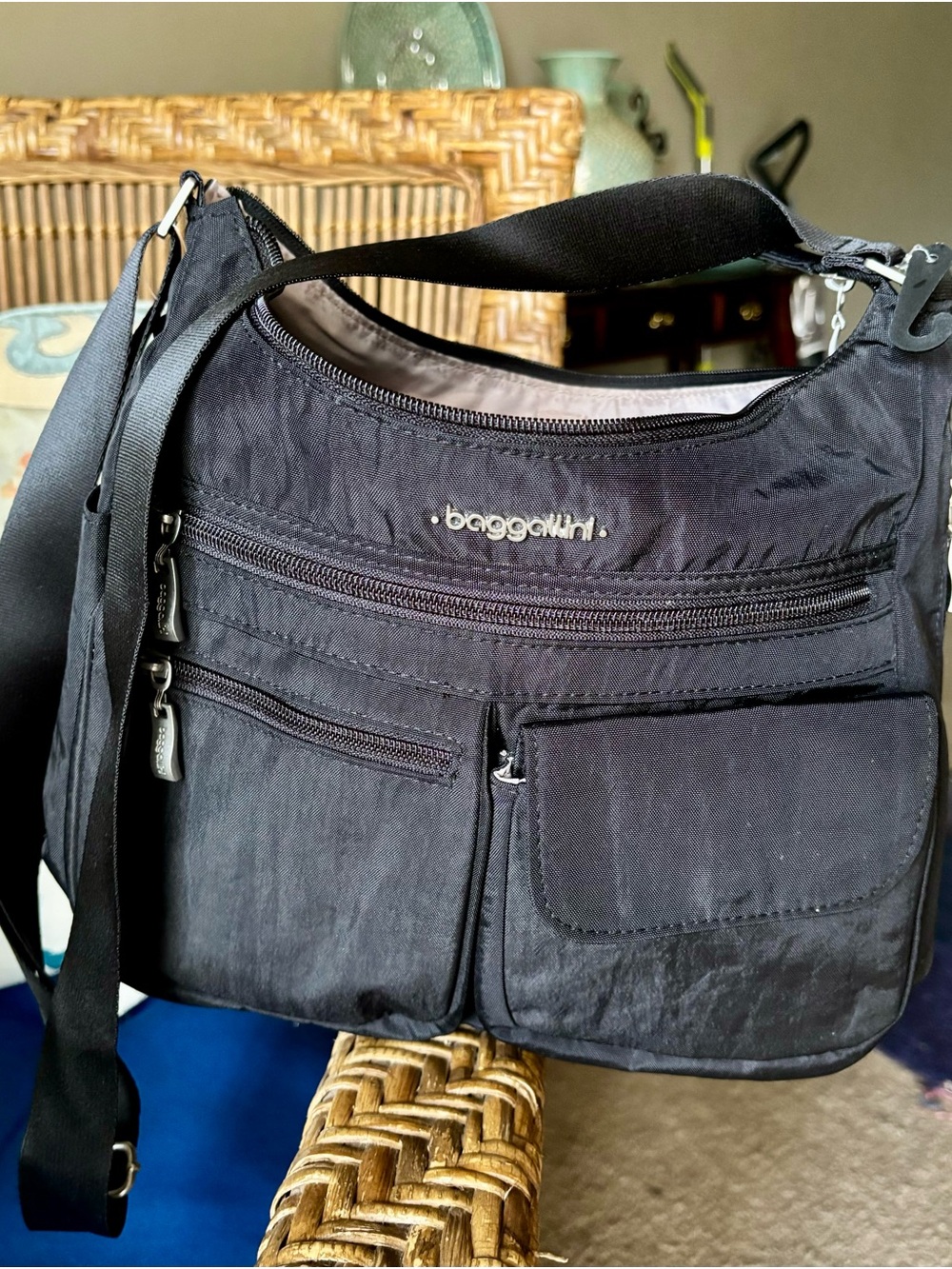 Baggallini Black Everyday Crossbody Organizer